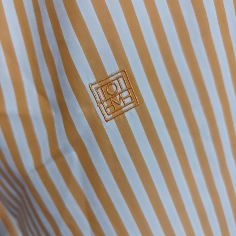 TOTEME Top || M/L - Picture 2 of 2